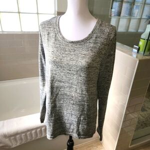 90 Degree Top size Athlesuire Gray Marled Top With Cut Outs‎ L